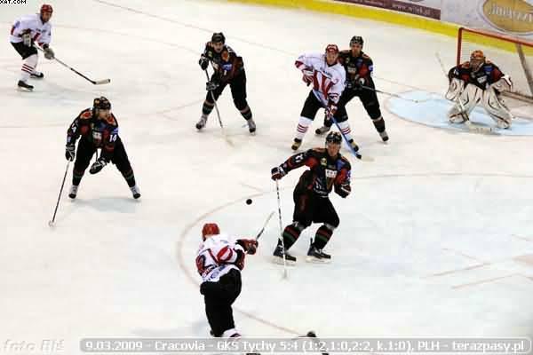 2009-03-09-plh-cracovia-gkstychy-b-180_600