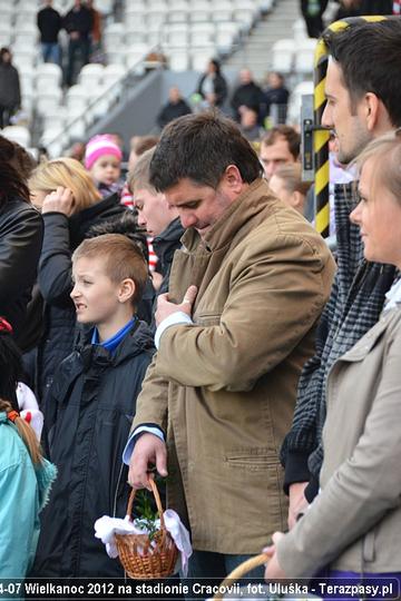 2012-04-07-swiecenie_pokarmow_u_5788_720