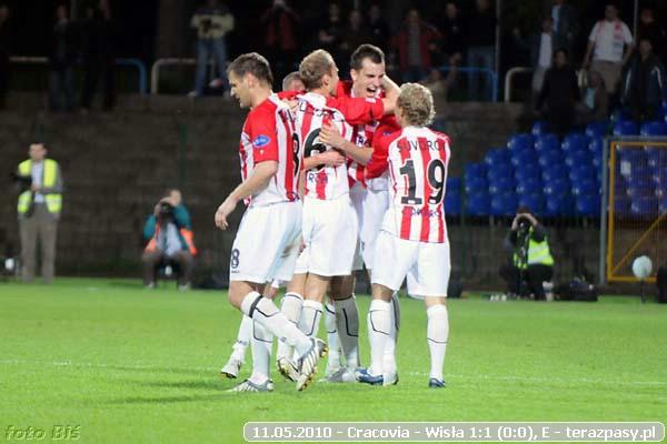2010-05-11-e-cracovia-wisla-b-817_600