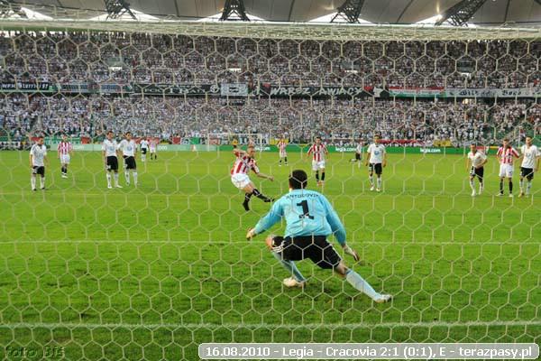 2010-08-15-legia-cracovia_b_098_600