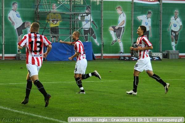 2010-08-15-legia-cracovia_b_115_600