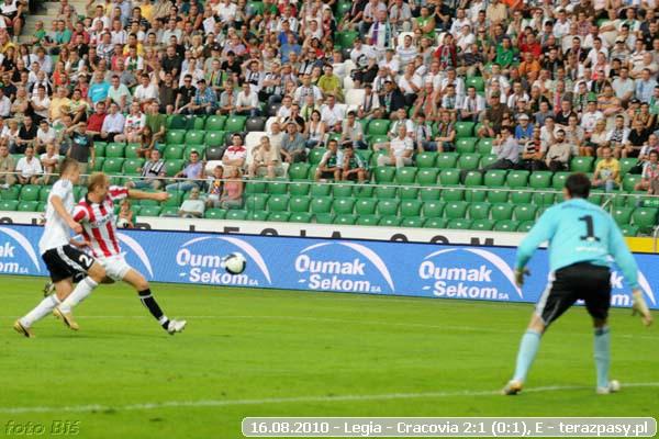 2010-08-15-legia-cracovia_b_286_600