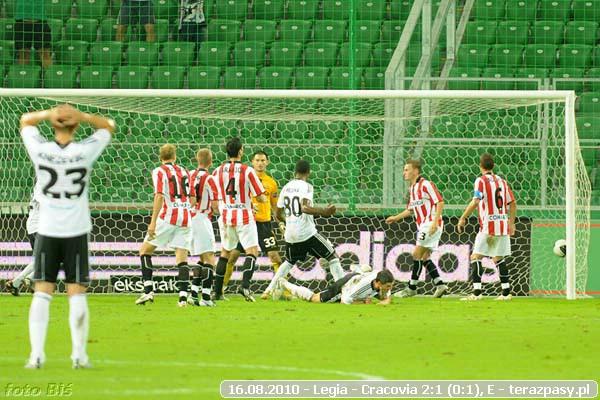 2010-08-15-legia-cracovia_b_642_600
