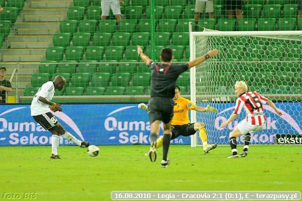 2010-08-15-legia-cracovia_b_689_600