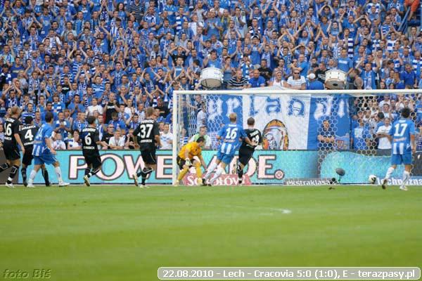 2010-08-22-lech-cracovia_b_188_600