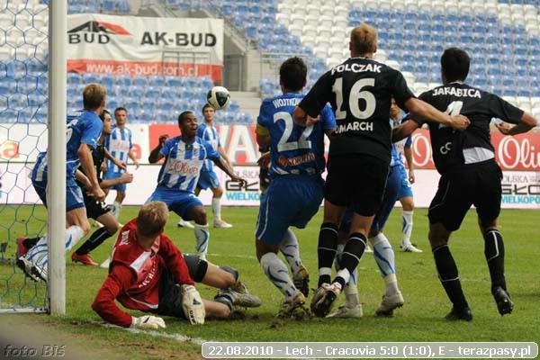 2010-08-22-lech-cracovia_b_287_600