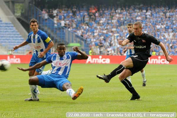 2010-08-22-lech-cracovia_b_306_600