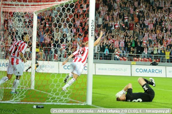 2010-09-25-cracovia-arka_b_073_600