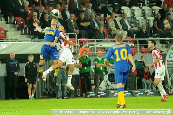 2010-09-25-cracovia-arka_b_325_600