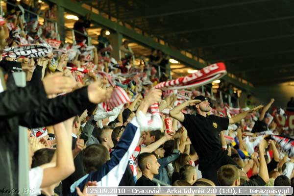 2010-09-25-cracovia-arka_b_369_600