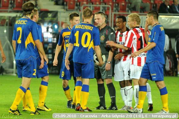 2010-09-25-cracovia-arka_b_497_600