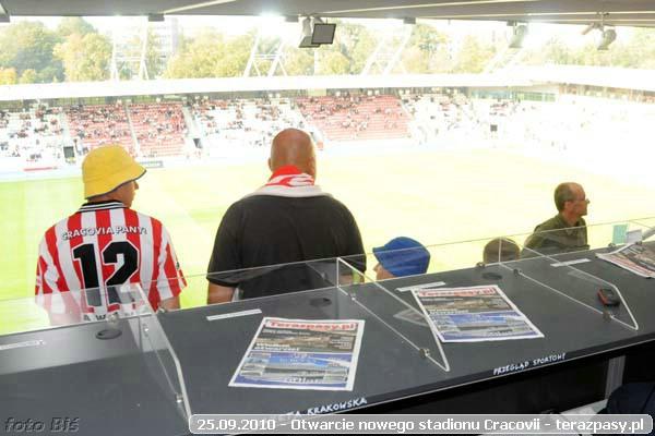 2010-09-25-cracovia_otwarcie_nowego_stadionu_b_074_600