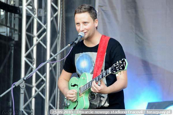 2010-09-25-cracovia_otwarcie_nowego_stadionu_b_105_600