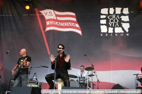 2010-09-25-cracovia_otwarcie_nowego_stadionu_b_116_600