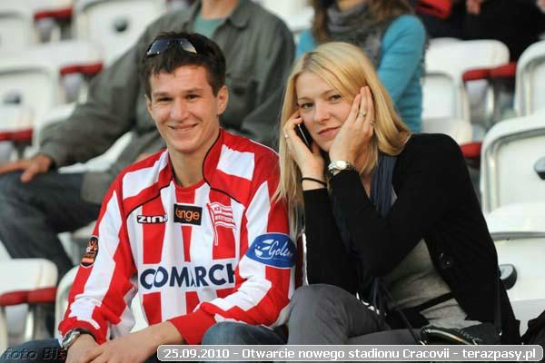 2010-09-25-cracovia_otwarcie_nowego_stadionu_b_249_600