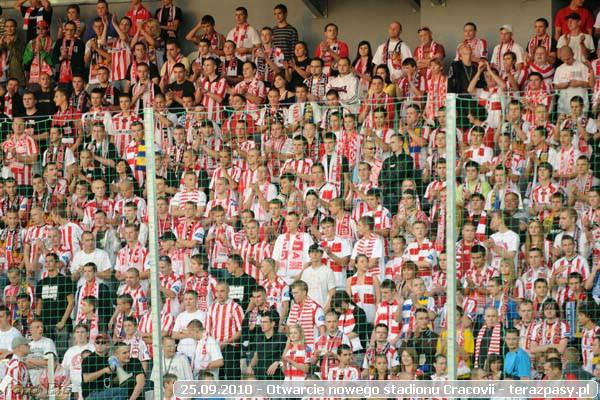 2010-09-25-cracovia_otwarcie_nowego_stadionu_b_322_600
