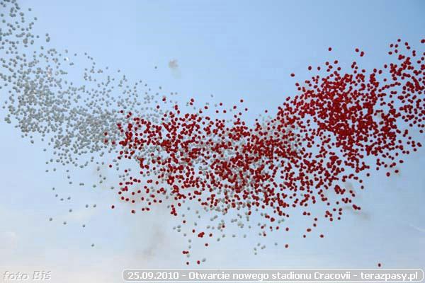 2010-09-25-cracovia_otwarcie_nowego_stadionu_b_372_600