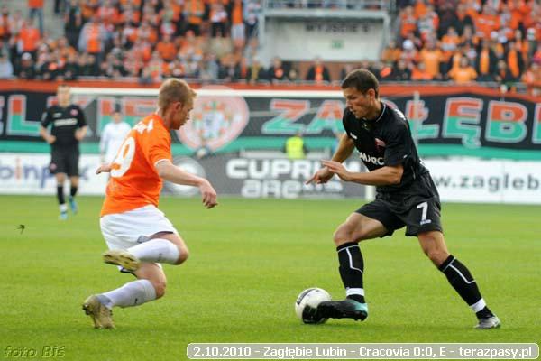 2010-10-02-zaglebie_lubin-cracovia_b_122_600