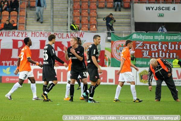 2010-10-02-zaglebie_lubin-cracovia_b_324_600