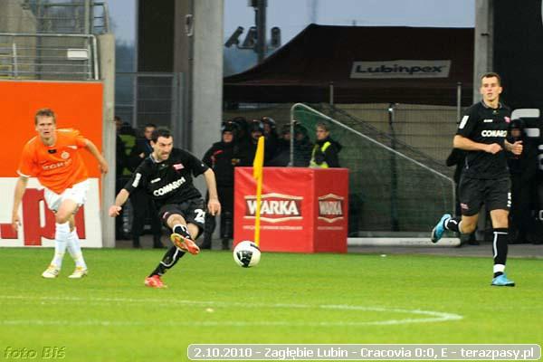 2010-10-02-zaglebie_lubin-cracovia_b_343_600