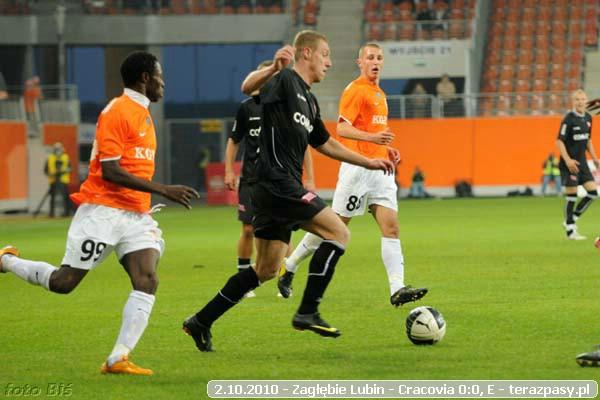 2010-10-02-zaglebie_lubin-cracovia_b_577_600