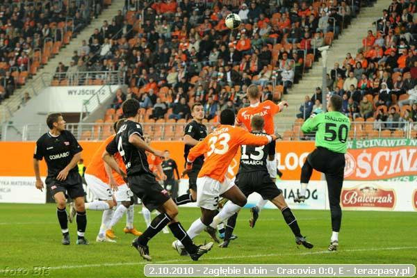 2010-10-02-zaglebie_lubin-cracovia_b_597_600