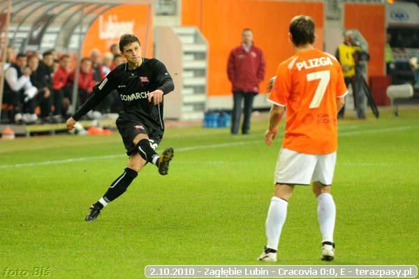 2010-10-02-zaglebie_lubin-cracovia_b_692_600