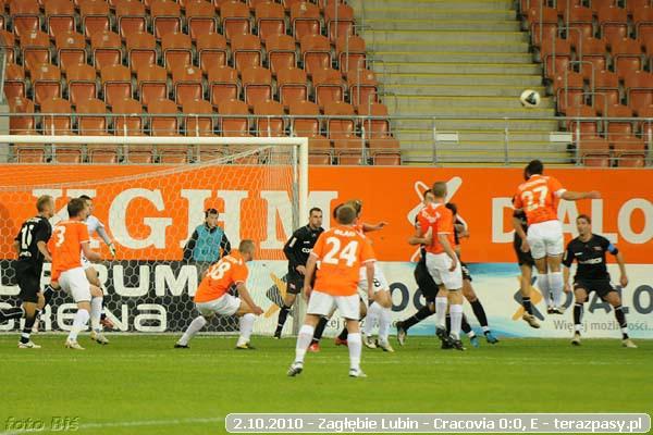 2010-10-02-zaglebie_lubin-cracovia_b_821_600
