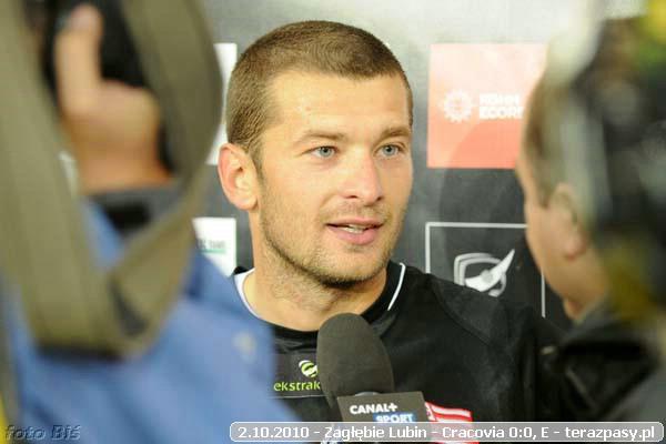 2010-10-02-zaglebie_lubin-cracovia_b_876_600