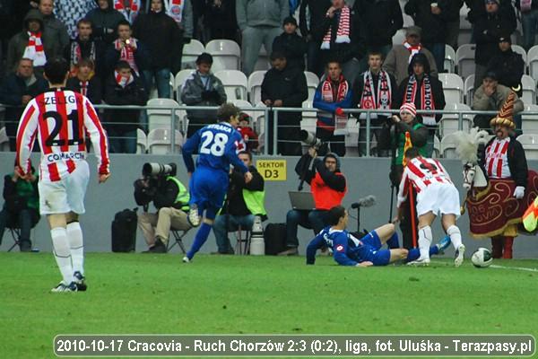 2010-10-17-cracovia-ruch-u-3579_600