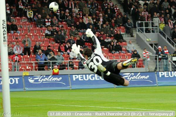 2010-10-17-cracovia-ruch_chorz_w_b_0063_600