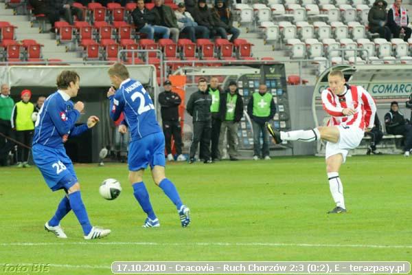 2010-10-17-cracovia-ruch_chorz_w_b_0432_600