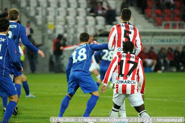 2010-10-17-cracovia-ruch_chorz_w_b_0863_600