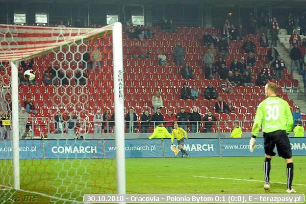 2010-10-30-cracovia-polonia_bytom_b_697_600