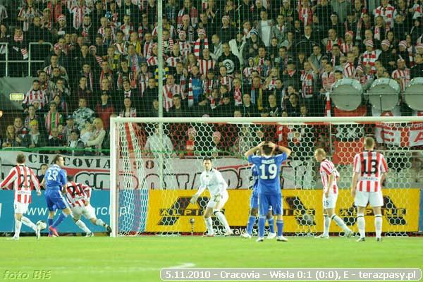 2010-11-05-cracovia-wisla_k_b_0466_600