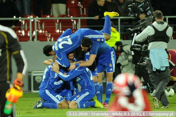 2010-11-05-cracovia-wisla_k_b_1308_600