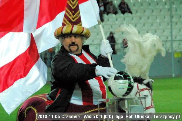 2010-11-05-oe-cracovia-wisla-u-5441_600