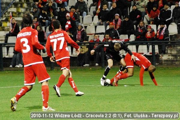 2010-11-12-oe-widzew-cracovia-u-6975_600