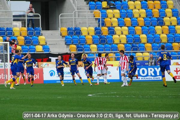 2011-04-17-oe-arka-cracovia-u_3638_600