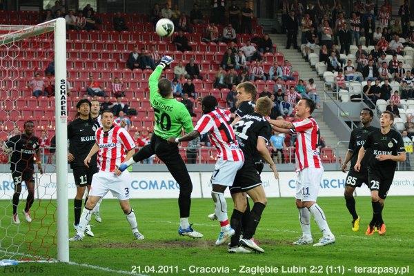 2011-04-21-cracovia-zaglebie_lubin_b_358_600