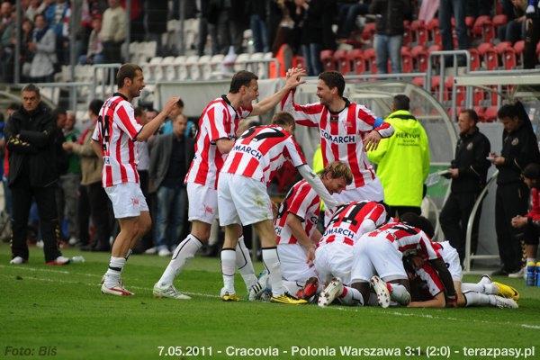 2011-05-07-cracovia-polonia-w_b_0497_600