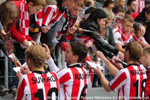 2011-05-07-cracovia-polonia-w_b_1000_600