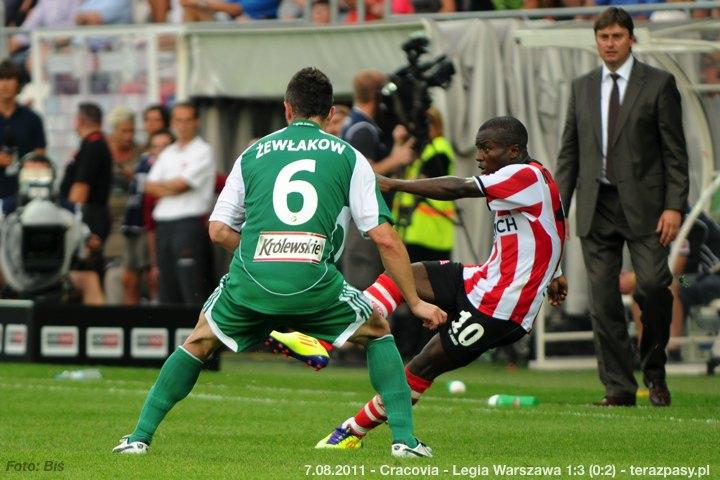 2011-08-07-cracovia-legia_b_1056_720