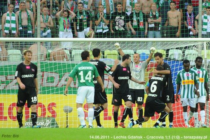 2011-08-14-lechia-cracovia_b_1080_720