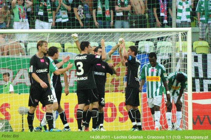 2011-08-14-lechia-cracovia_b_1086_720