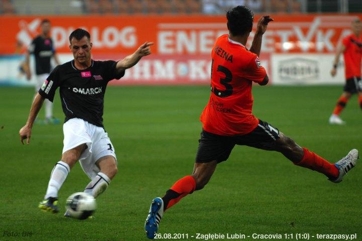 2011-08-26-zaglebie-cracovia_b_0736_720