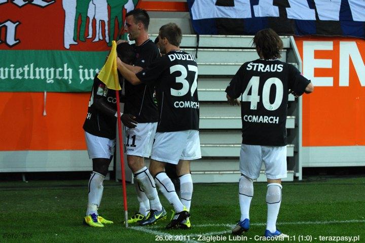 2011-08-26-zaglebie-cracovia_b_0854_720