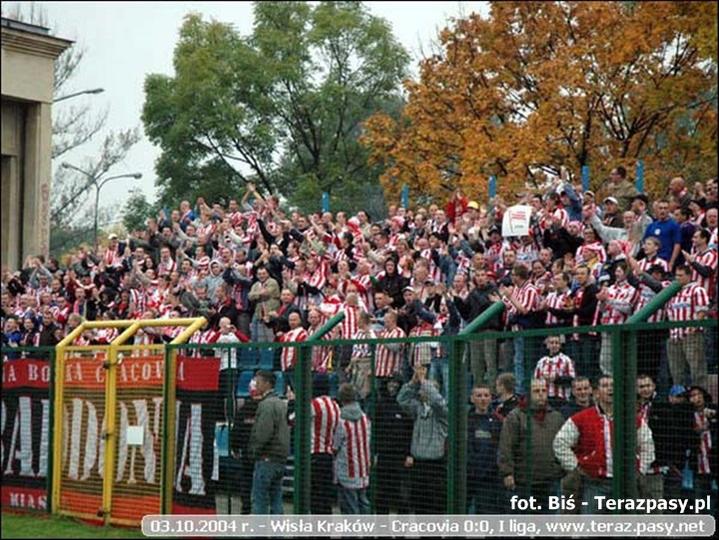 2004-10-03_Wisła_Kraków-Cracovia_1b-040