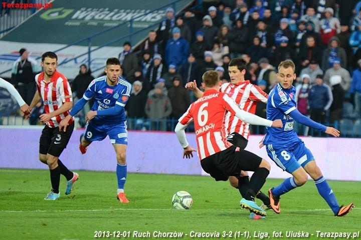 2013-12-01_Ruch_Chorzow-Cracovia_3272_720