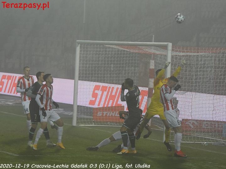 2020-12-19_Cracovia-Lechia_Gdansk_8816_720